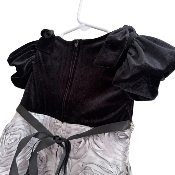 Rare Editions Silver Black Dress Velour Top Embellished Toddler Girls Size 2T - Picture 2 of 7